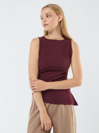 Asymmetrische mouwloze top