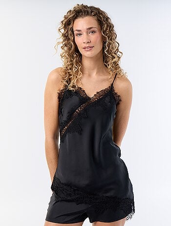 Asymmetrische satijnen top met kant