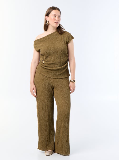 Asymmetrische top van crinkle-stof met goudkleurig sieraad - Kiabi