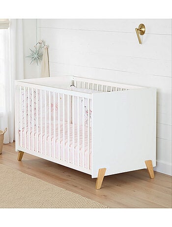 Babybedje 120 x 60 cm op witte houten poten