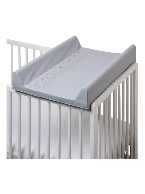 Babycalin - ultralichte verschoontafel met stippen 50 x 70 cm - 100% pvc - grijs - Kiabi Babycalin - ultralichte verschoontafel met stippen 50 x 70 cm - 100% pvc - grijs - Kiabi
