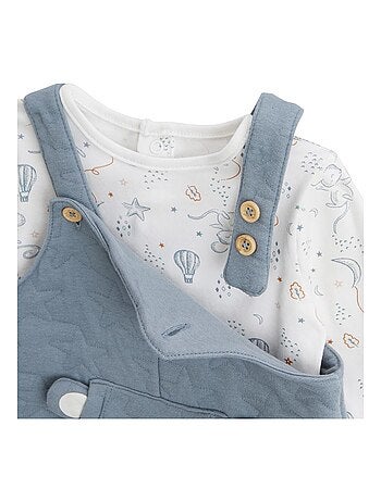 Babyoveralls set van gewatteerd katoen en een rêverie t-shirt.