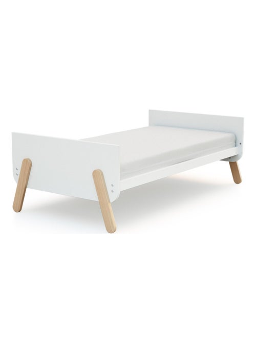 Babyslaapkamer met bed, luiertafel en kledingkast pirate in hout - Kiabi Babyslaapkamer met bed, luiertafel en kledingkast pirate in hout - Kiabi