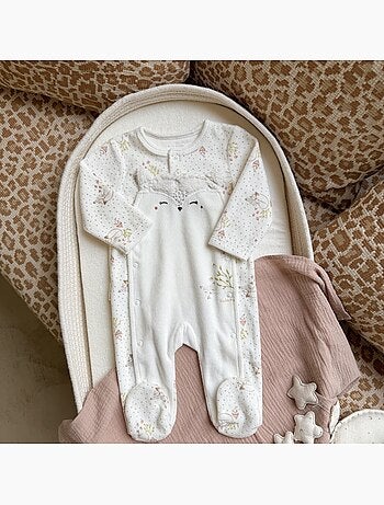 Babyvelours pyjama met brugopening