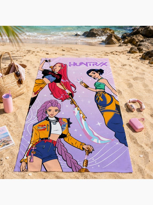 Bad- en strandhanddoek met print 100% katoen, kpop demon hunters tour - Kiabi