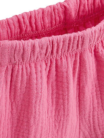 Bahamaanse kinderset: t-shirt en korte broek van katoenen gaas.
