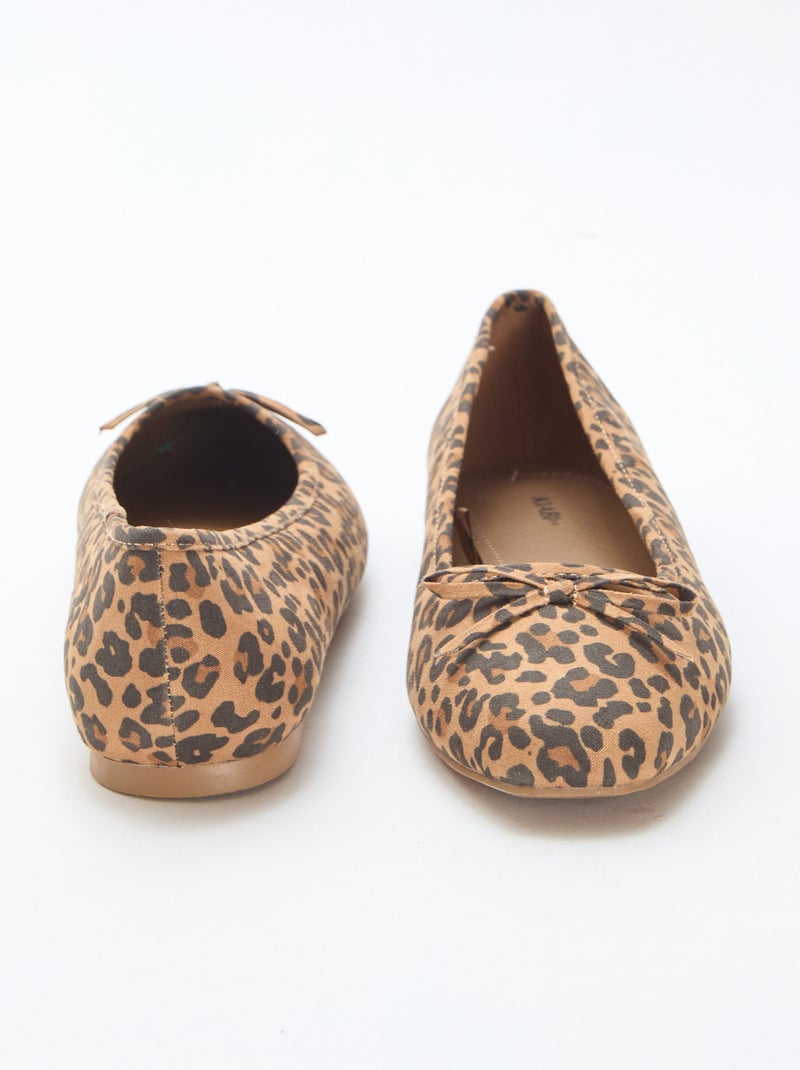 Ballerines à motif léopard en suédine Beige - Kiabi