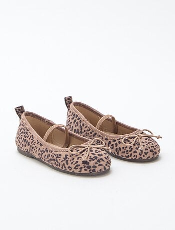 Ballerines à motif léopard