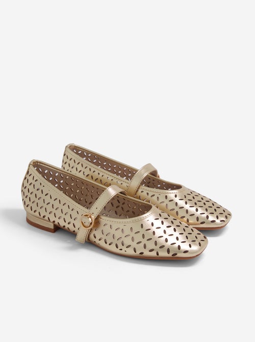 Ballerines ajourée à boucle - Kiabi