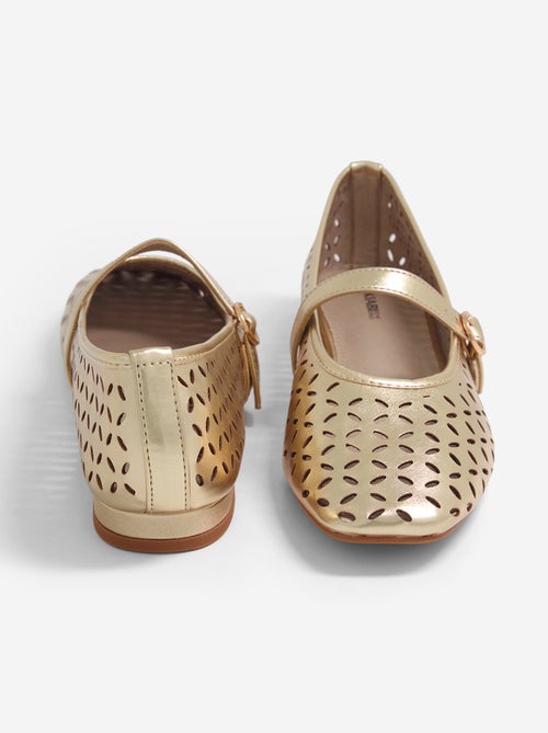 Ballerines ajourée à boucle - Kiabi