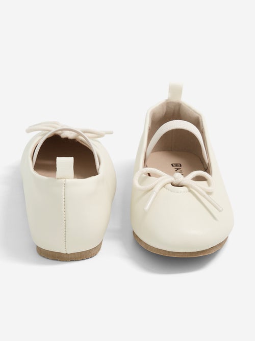 Ballerines avec nœud fantaisie - Kiabi Ballerines avec nœud fantaisie - Kiabi