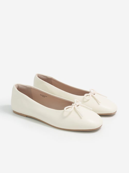 Ballerines avec noeud fantaisie devant - Kiabi Ballerines avec noeud fantaisie devant - Kiabi