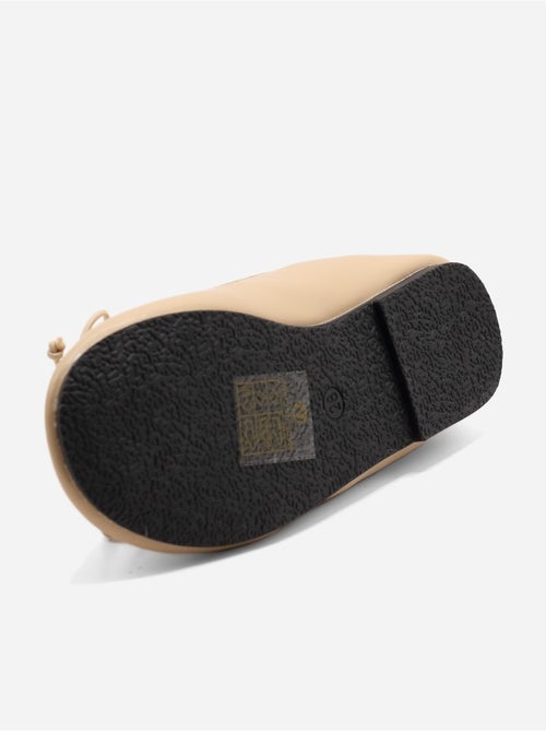 Ballerines avec un nœud décoratif - Kiabi Ballerines avec un nœud décoratif - Kiabi