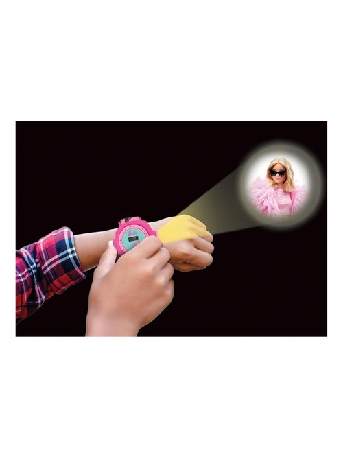 Barbie digitaal projectiehorloge met 20 beelden om te projecteren - Kiabi Barbie digitaal projectiehorloge met 20 beelden om te projecteren - Kiabi