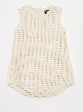 Barboteuse en tricot avec fleurs