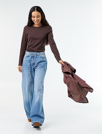 Barrel fit jeans met asymmetrische knoopsluiting