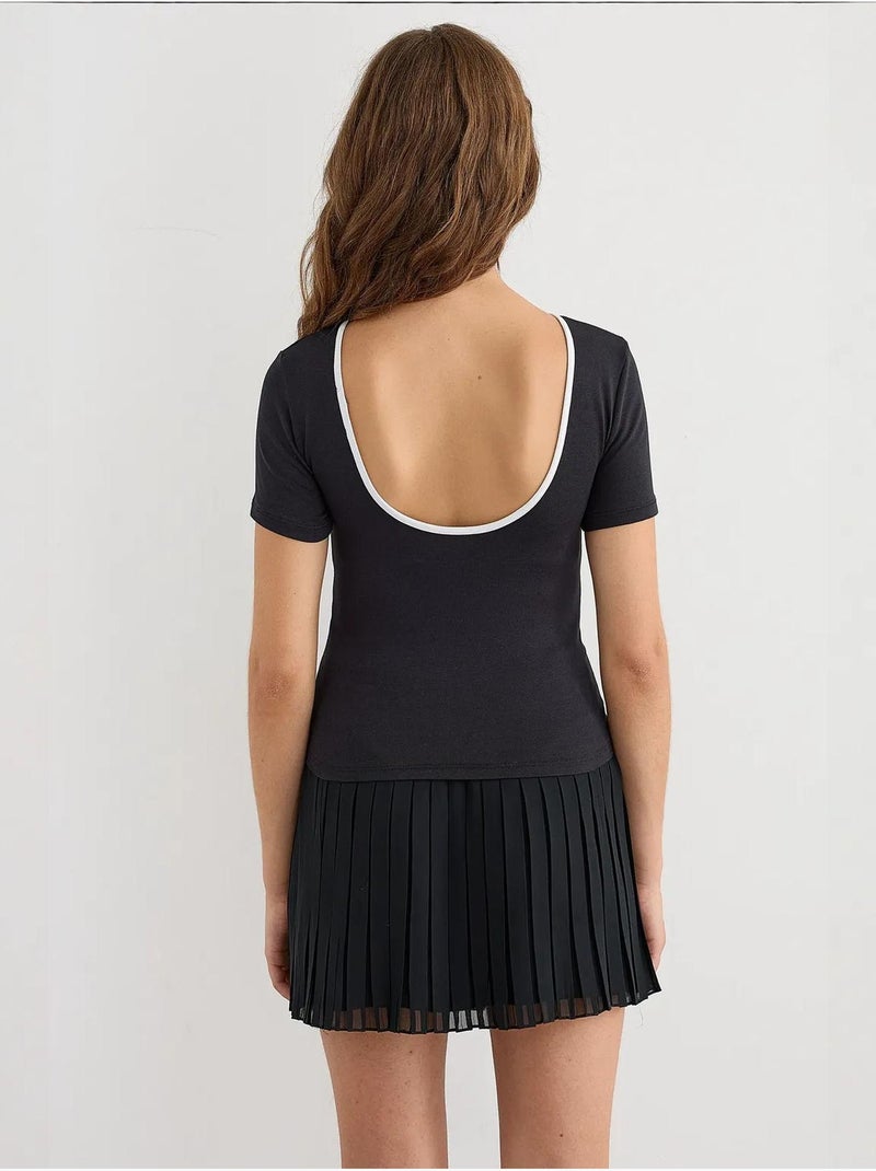 Basic jersey t-shirt met open rug hiccup Zwart - Kiabi