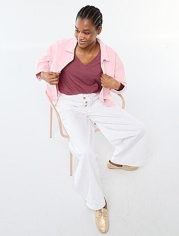 Basic T-shirt met korte mouwen en V-hals
