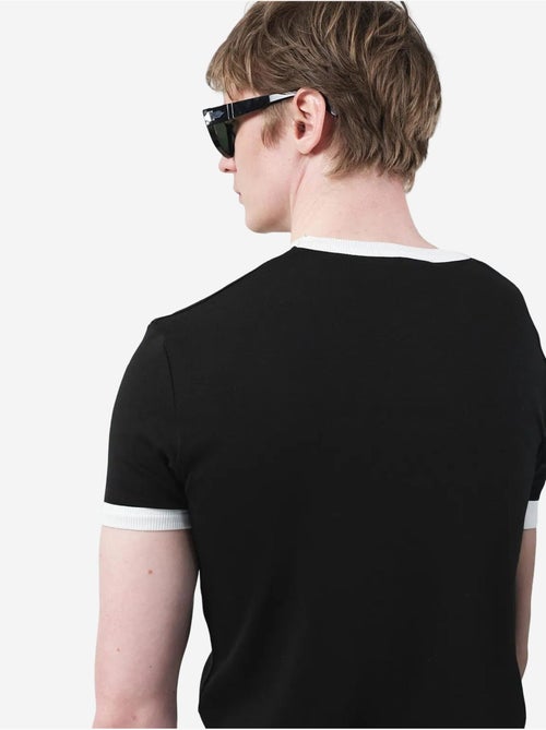 Basic t-shirt met ronde hals en contrasterende bies giesto - Kiabi Basic t-shirt met ronde hals en contrasterende bies giesto - Kiabi