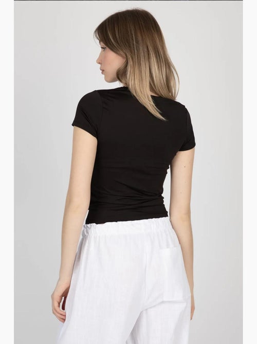 Basic t-shirt met ronde hals hiccup - Kiabi Basic t-shirt met ronde hals hiccup - Kiabi