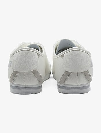 Baskets a lacets