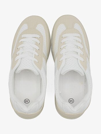 Baskets a lacets