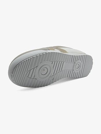 Baskets a lacets