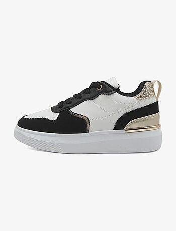Baskets a lacets