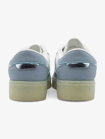 Baskets a lacets