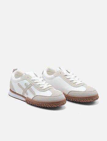 Baskets a lacets