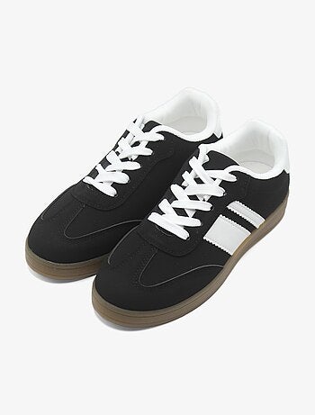 Baskets a lacets