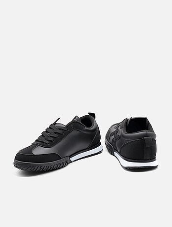 Baskets a lacets