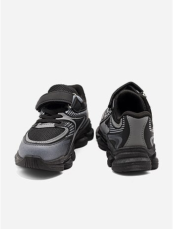 Baskets a lacets