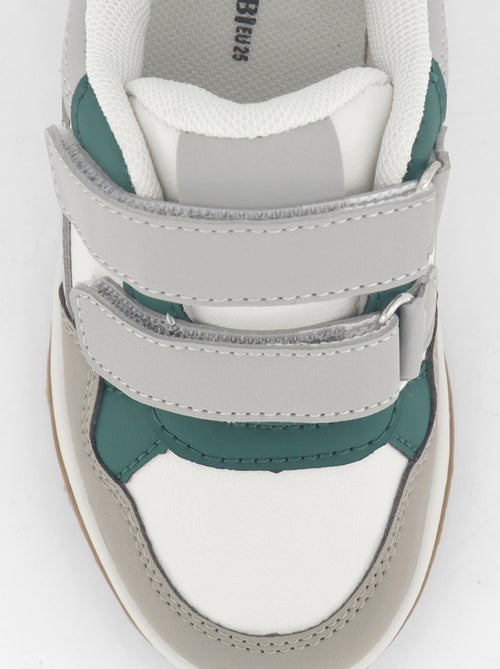Baskets basses en simili - Kiabi