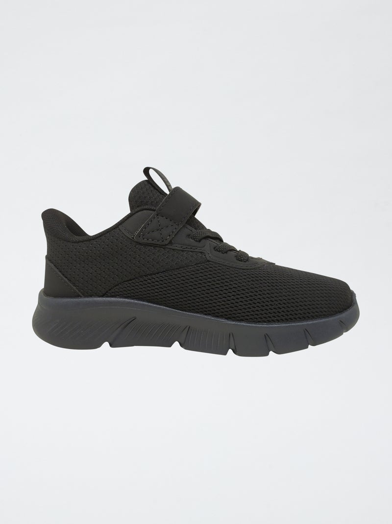 Baskets basses 'PUMA' lacets et scratchs Noir - Kiabi
