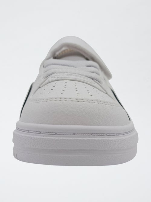 Baskets basses 'PUMA' lacets et scratchs - Kiabi