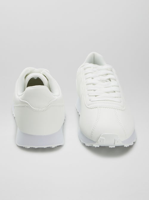 Baskets basses style rétro - Kiabi