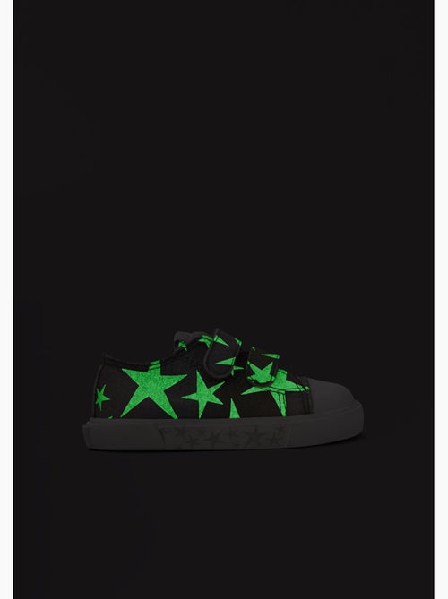 Baskets conguitos estampado estrellas bebés - Kiabi Baskets conguitos estampado estrellas bebés - Kiabi