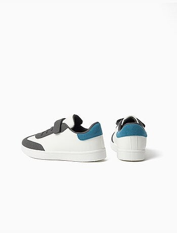 Baskets contrastantes, mo fashion