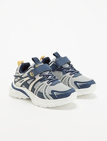 Baskets de sport à scratchs et lacets élastiqués