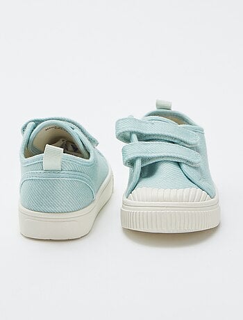 Baskets en toile à scratchs