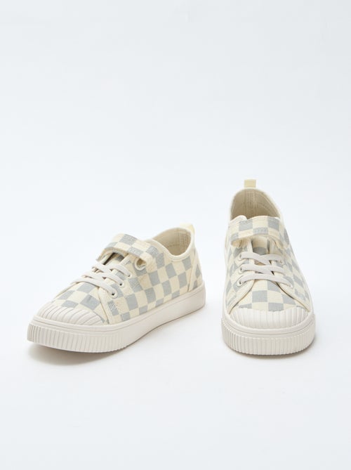 Baskets en toile imprimé damiers - Kiabi