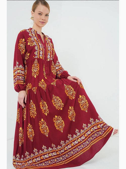 Bedrukte maxi-jurk met v-hals en knoopsluiting bdart - Kiabi Bedrukte maxi-jurk met v-hals en knoopsluiting bdart - Kiabi