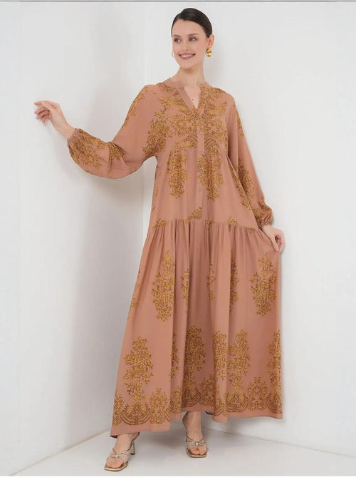 Bedrukte maxi-jurk met v-hals en knoopsluiting bdart - Kiabi Bedrukte maxi-jurk met v-hals en knoopsluiting bdart - Kiabi