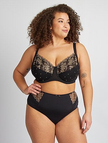 Beha van mesh met borduursels
