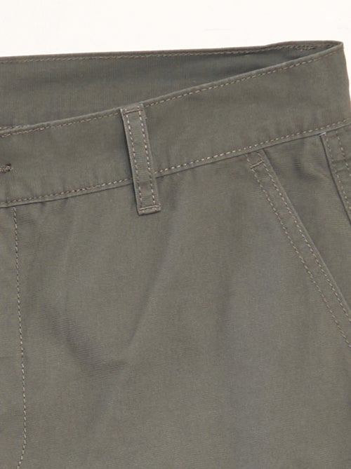 Bermuda avec poches sur les côtés - Kiabi