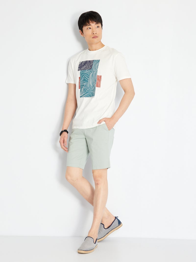 Bermuda en chino avec ceinture vert cendré - Kiabi