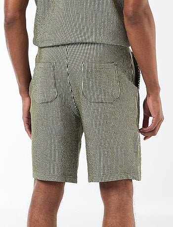 Bermuda matière type crépon à rayures