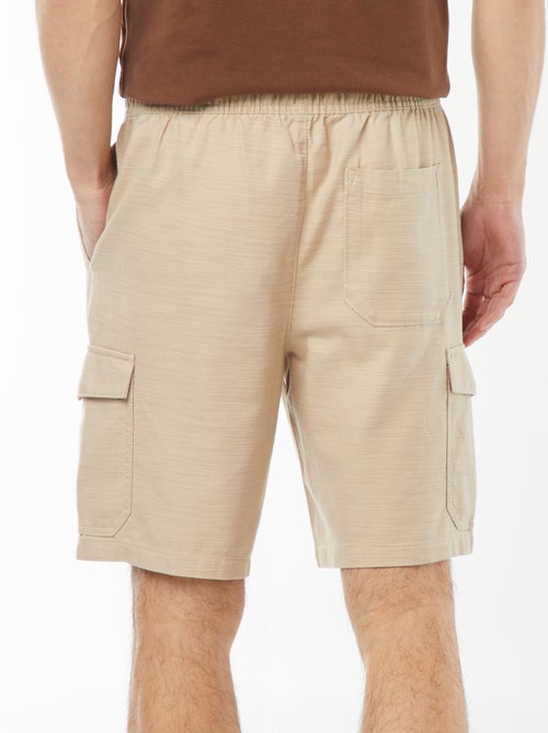 Bermuda uni   avec poches à rabat - Kiabi