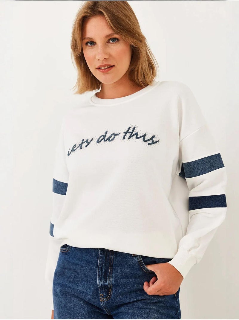 Bianco gestreepte denim sweatshirt met gedetailleerde stenenversiering lucci Wit - Kiabi